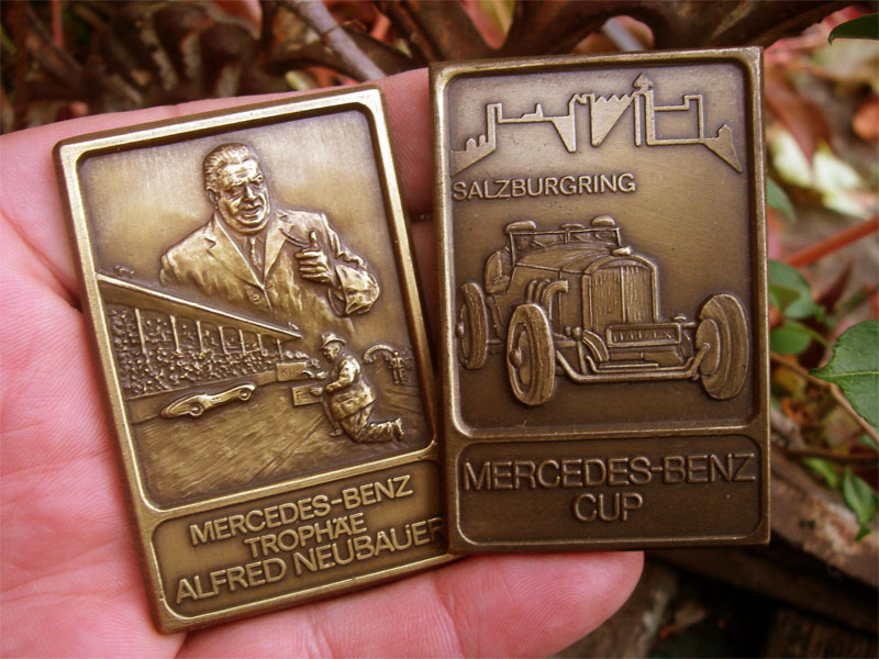 MERCEDES BENZ TROPHY   W196 ALFRED NEUBAUER   2 Badges  